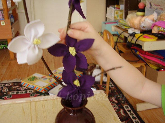 Орхидеи детскими руками