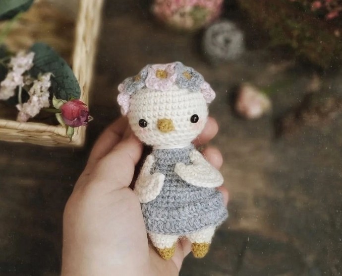 Птичка в технике амигуруми Птичка в технике амигуруми