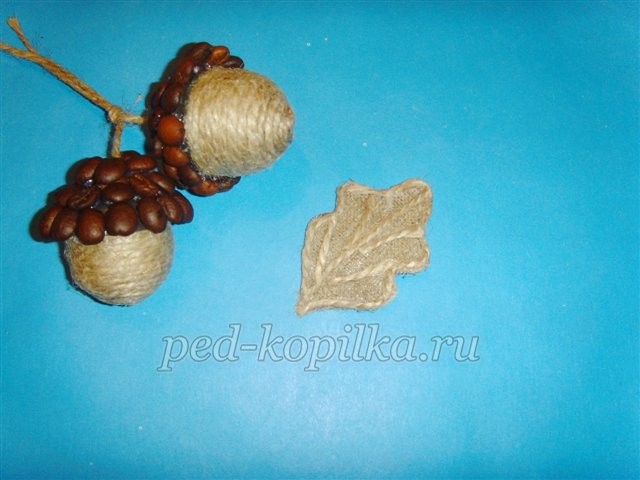 Подкова из кофейных зерен детскими руками: часть 3 Подкова из кофейных зерен детскими руками: часть 3