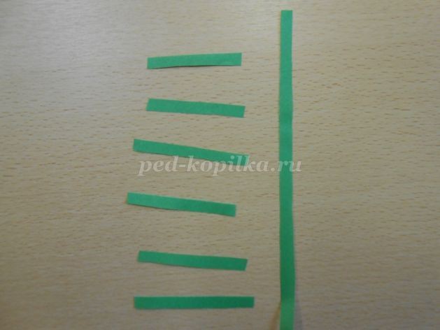 Аппликация из цветной бумаги "Подсолнухи": часть 1 Аппликация из цветной бумаги "Подсолнухи": часть 1