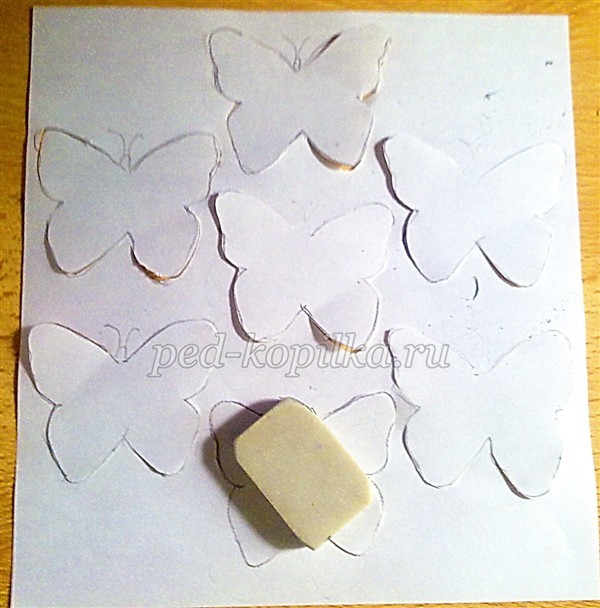 Объёмная аппликации из бумаги "Бабочки" Объёмная аппликации из бумаги "Бабочки"