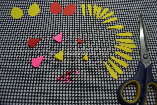 ​Открыточка с цветами и лентами маме на 8 Марта: часть 2