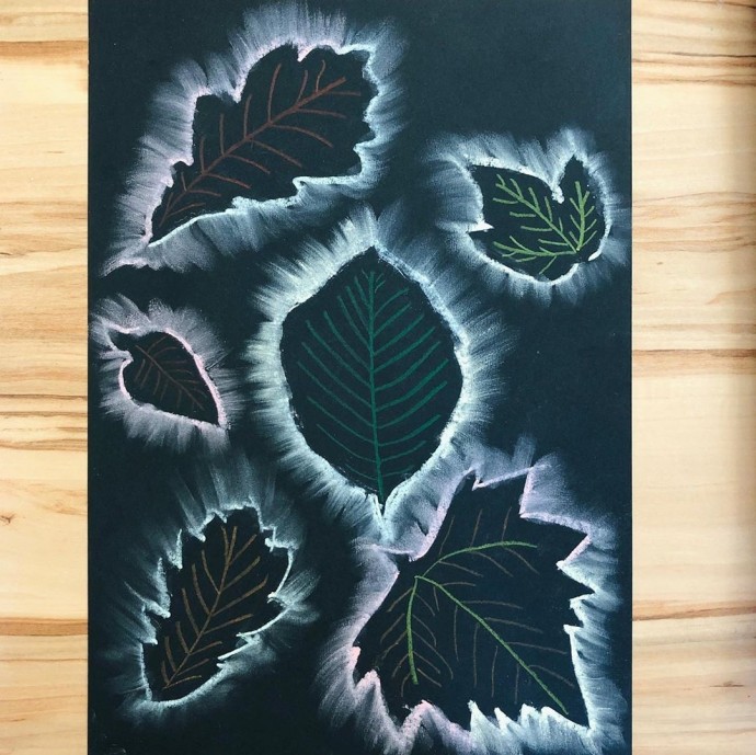 Рисуем листья мелом Рисуем листья мелом