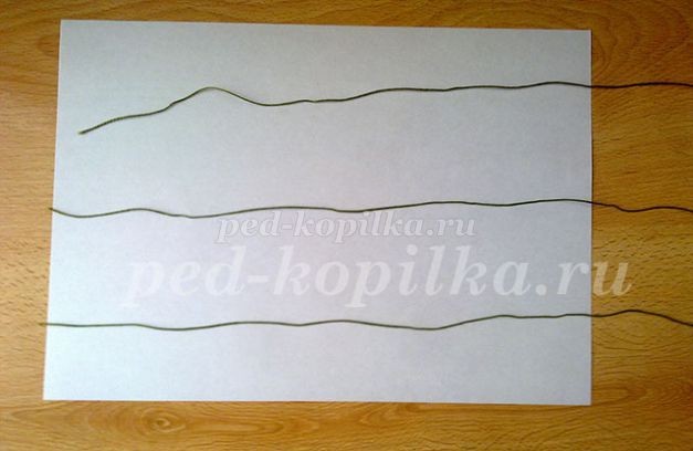 Аппликация с элементами рисования нитками