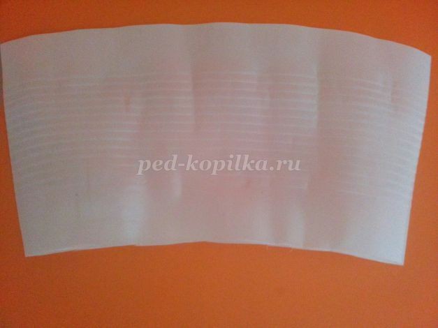 Вазочка для салфеток из бросового материала детскими руками: мастер-класс