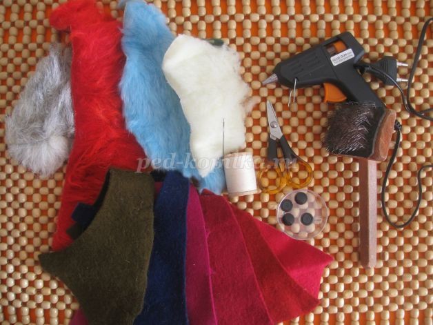 Дружная семейка из меха и фетра: часть 1