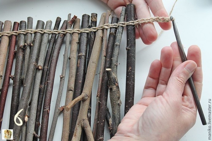 Панно из веточек детскими руками