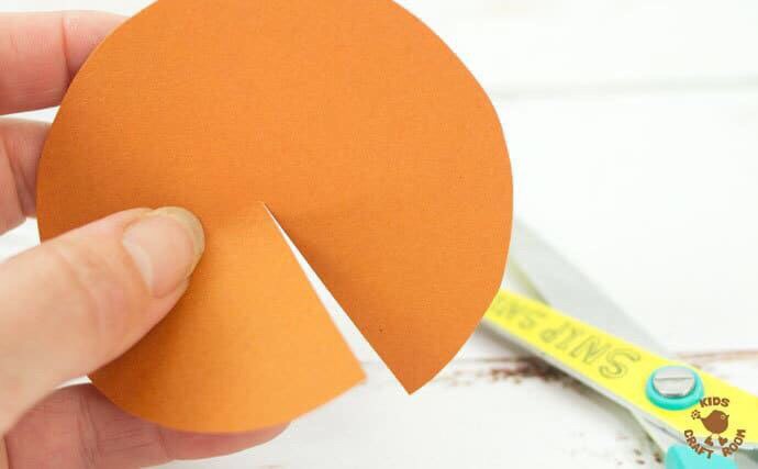 Поделки с детьми: ёжик Поделки с детьми: ёжик