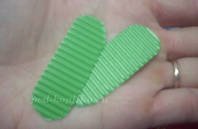 Объёмный квиллинг из гофрированного картона: мастер-класс Объёмный квиллинг из гофрированного картона: мастер-класс