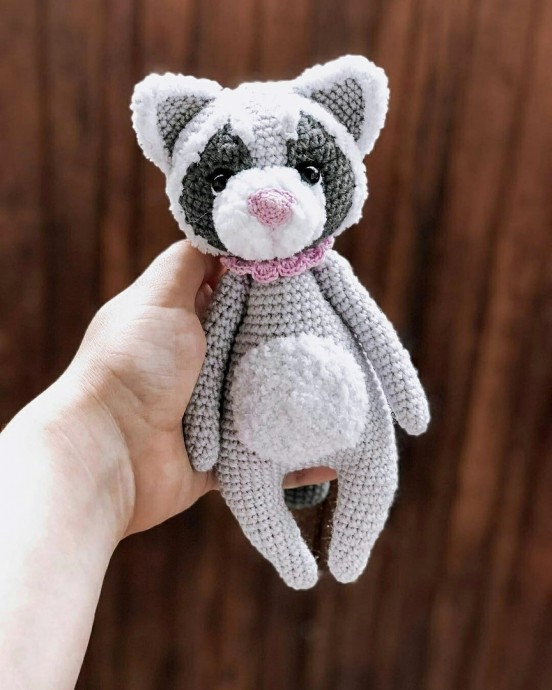 Енотик из пряжи Енотик из пряжи