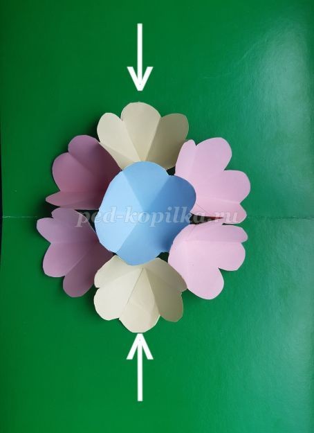 ​Как сделать открытку с объемными цветами внутри: часть 2