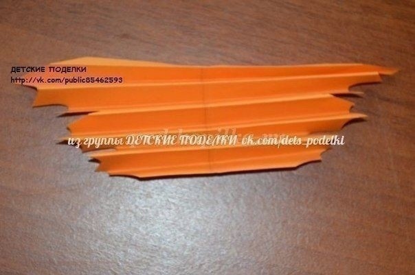 Осеннее деревце из цветной бумаги