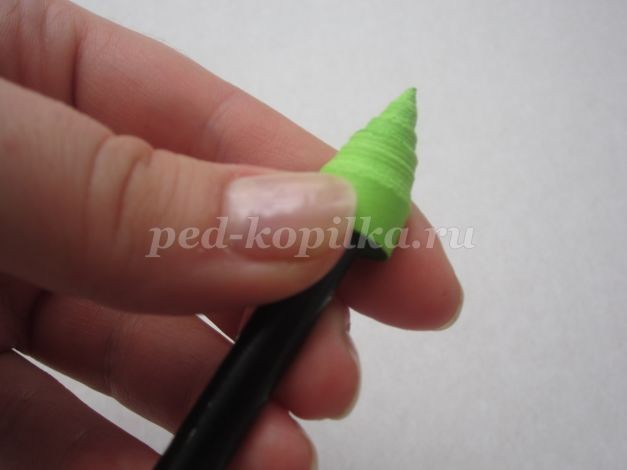 Картина в технике квиллинг в подарок маме: часть 1