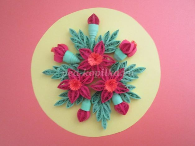 Декоративное панно "Цветы" в технике квиллинга: мастер-класс, часть 3