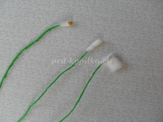 Подснежник из салфеток