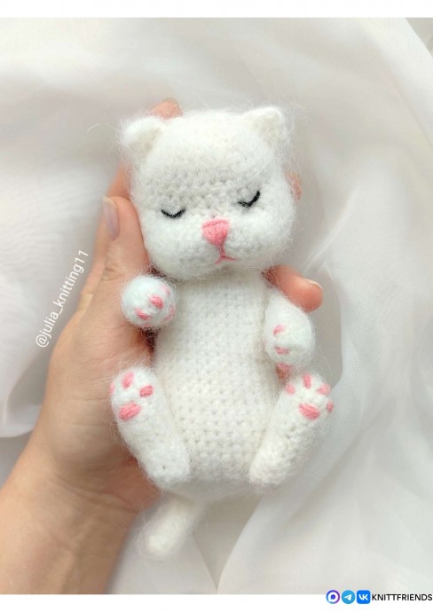 Котёнок из пряжи Котёнок из пряжи