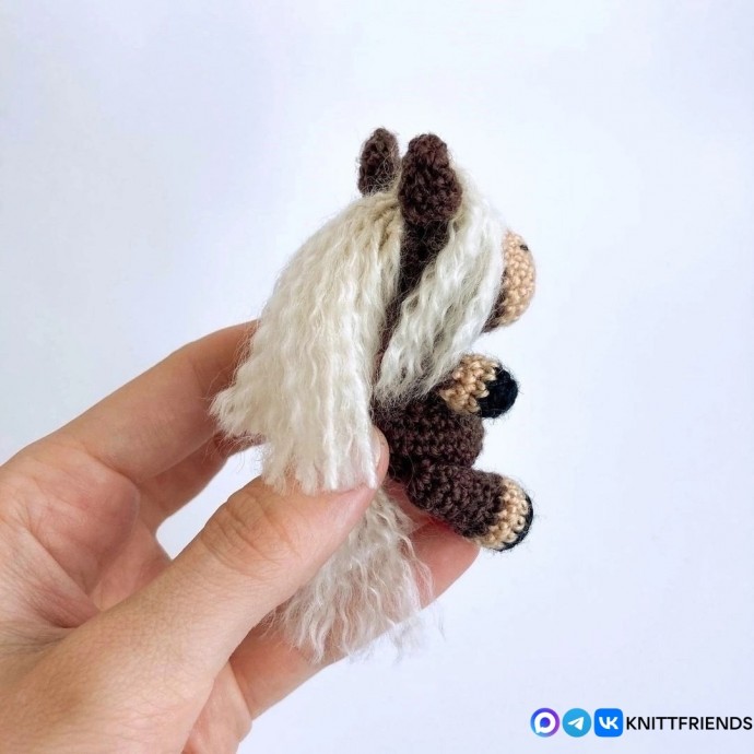 ​Маленького размера лошадки