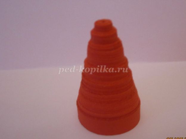 Пальчиковая кукла в технике квиллинг: часть 1