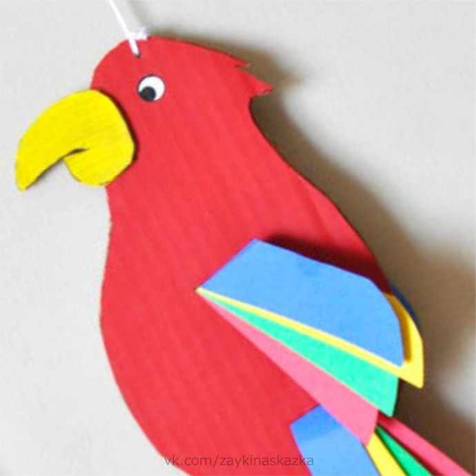 Попугаи из картона Попугаи из картона