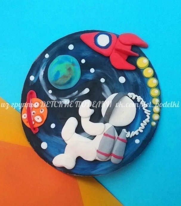 Пластилиновая аппликация "Открытый космос"
