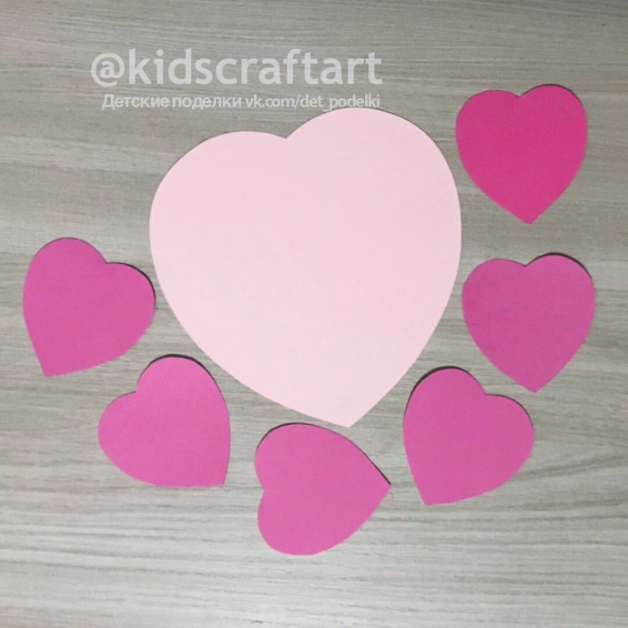 ​Птичка с объемным сердечком