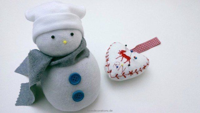 Снеговик из носков Снеговик из носков