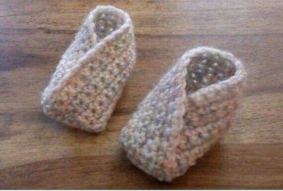 ​Как связать кукле обувь