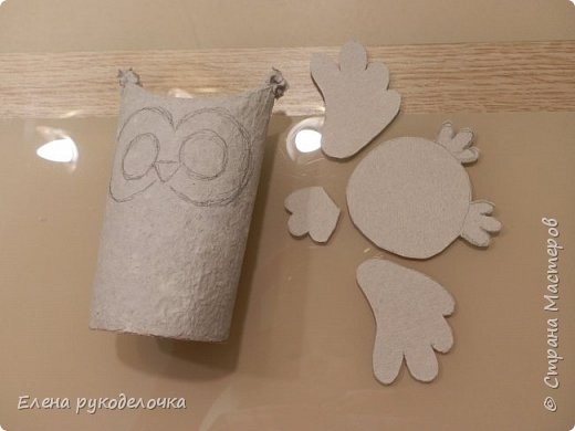 Сова из картонных втулок