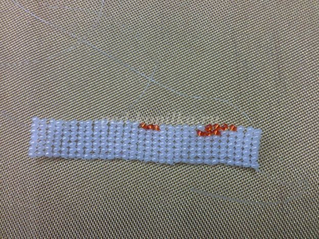 ​Котёнок из бисера детскими руками: мастер-класс, часть 2