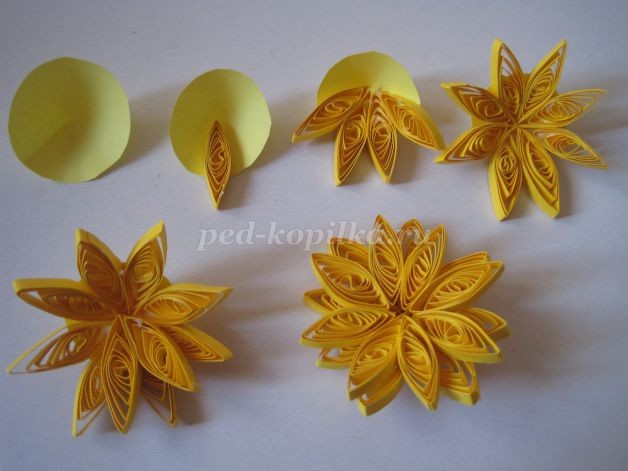 Цветы в вазе в технике квиллинг: часть 2