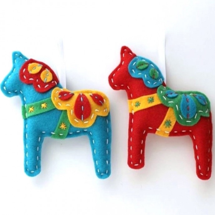 Лошадки Лошадки