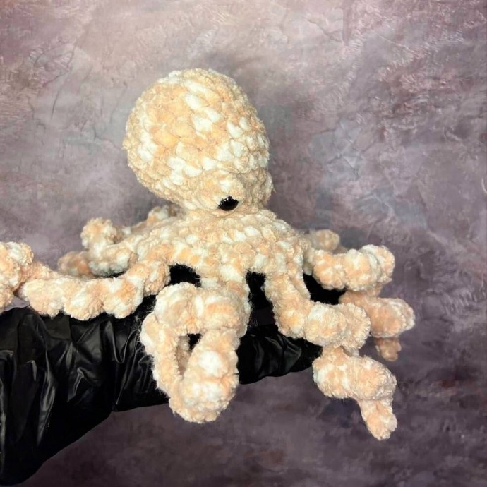 Осьминог из пряжи