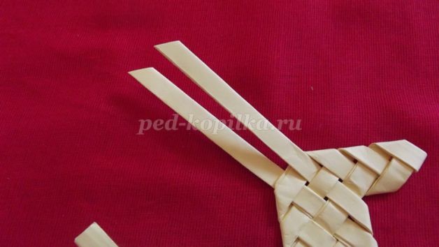 Плетеная закладка для книг детскими руками: часть 3 Плетеная закладка для книг детскими руками: часть 3