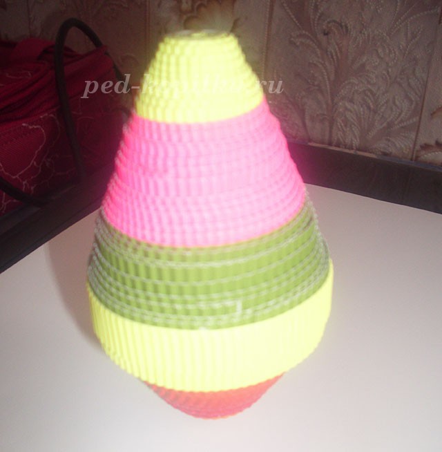 Объёмный квиллинг из гофрированного картона: мастер-класс Объёмный квиллинг из гофрированного картона: мастер-класс