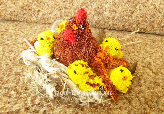 Торцевание на пластилине: цыпленок и курица Торцевание на пластилине: цыпленок и курица