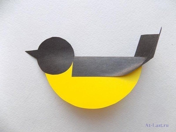 Как легко сделать синичку из бумаги