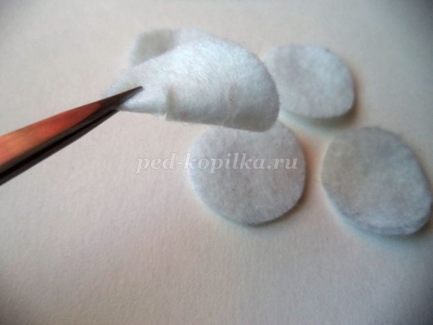 ​Лента для косы с цветами канзаши детскими руками: часть 3