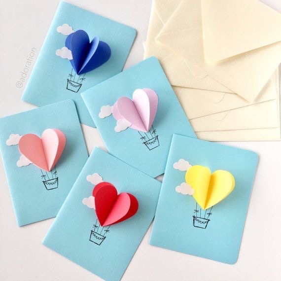 Очаровательная открытка с воздушными шарами из сердечек