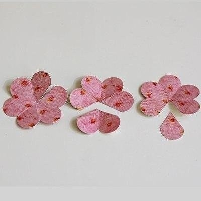 Оформленная розочками рамочка