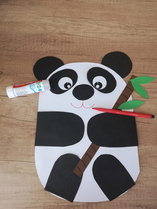 Панда из цветной бумаги