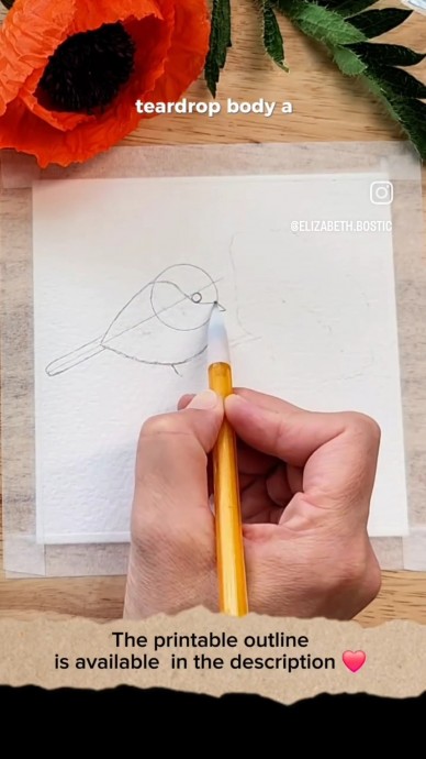 Птичка на маке