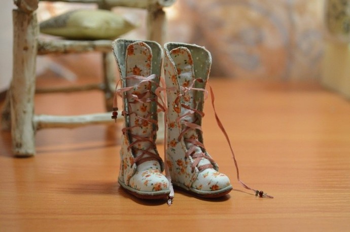 Сапожки для куклы: мастер-класс