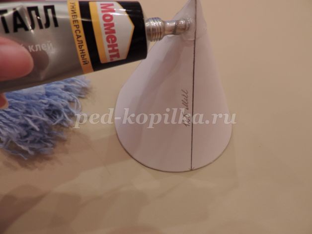 Снегурочка из ниток: новогодний мастер-класс, часть 3