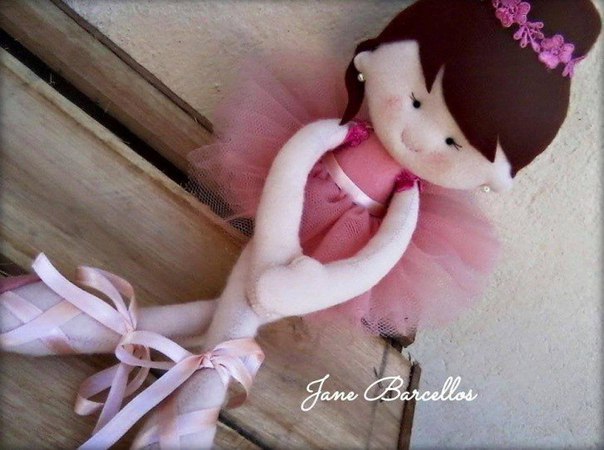 Маленькие балерины: куколки из фетра