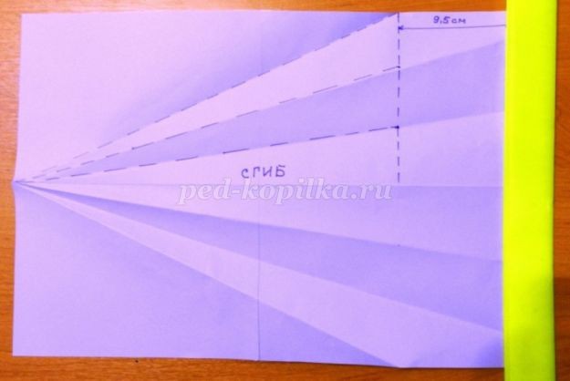 ​Рисуем невероятно красивую ёлочку белую на синем фоне: часть 2