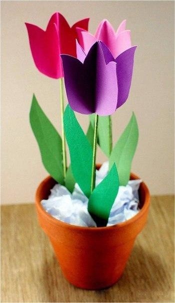 Делаем тюльпаны из цветного картона