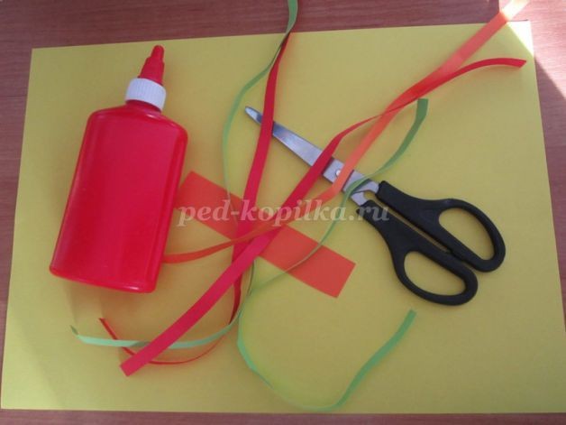 Декоративное панно "Цветы" в технике квиллинга: мастер-класс, часть 1