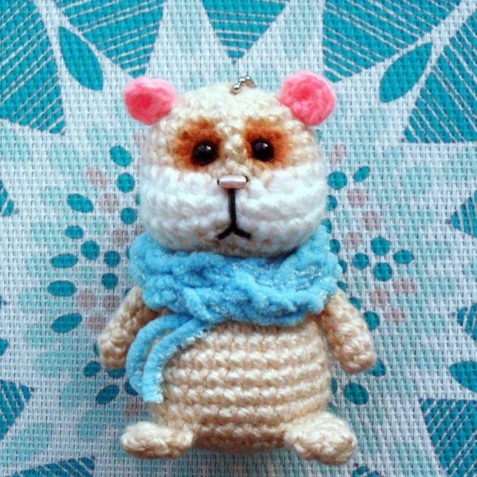 Хомячок из пряжи Хомячок из пряжи