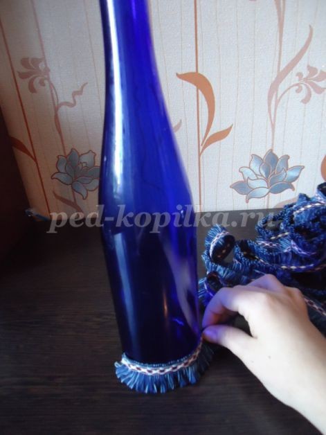 Новогодняя ёлка из бросового материала: часть 1