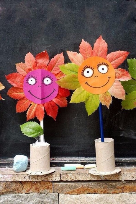 Цветочки из осенних листьев Цветочки из осенних листьев